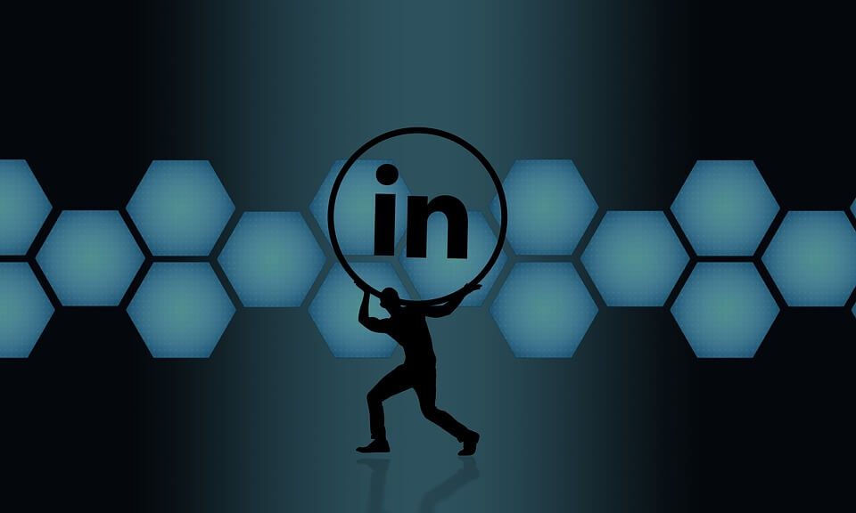 10 Expert Tips for How to Attract Recruiters on LinkedIn