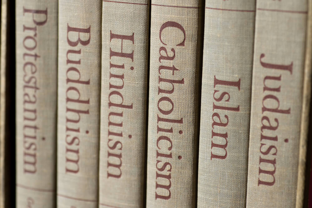 Book,Spines,Listing,Major,World,Religions,-,Judaism,,Islam,,Catholicism,