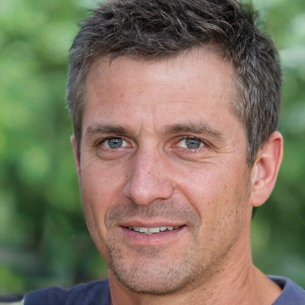 roger-williams-headshot
