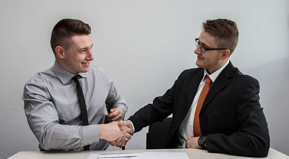 Two men shaking hands - Atlanta - Careers In Government