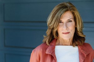 Andrea Mein DeWitt- an author, speaker, and coach who teaches high-performing leaders